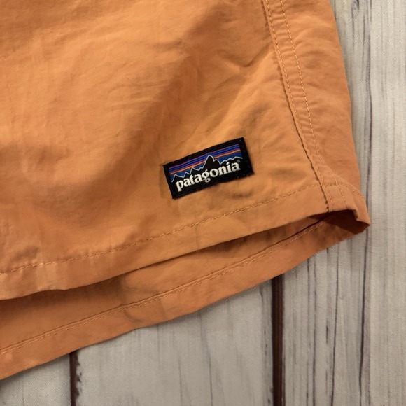 Patagonia Shorts Mens Size Medium Peach Orange Outdoor Summer - Picture 2 of 8